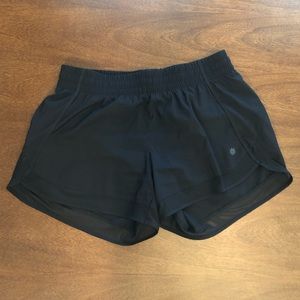Athleta Mesh Racer Run Short 4”